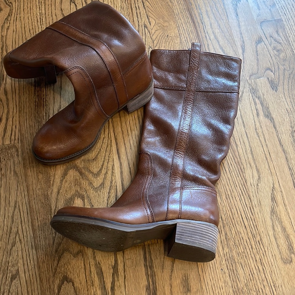 Riding boots